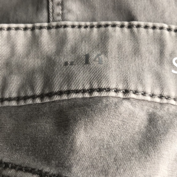 White House Black Market Gray/Khaki Straight Crop Pants Size 14 - Picture 6 of 10